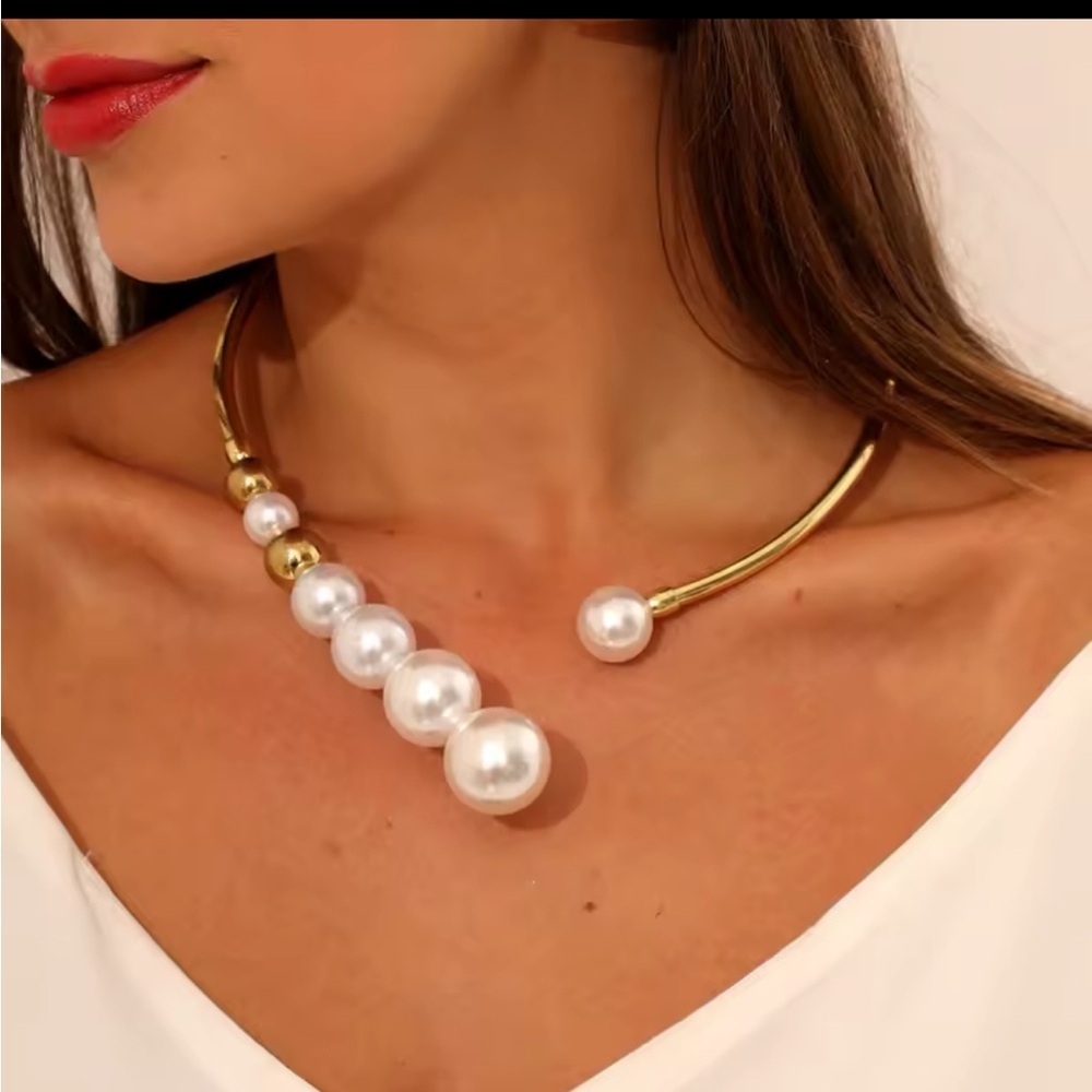 18 K Gold plated color and White Pearl Necklaces